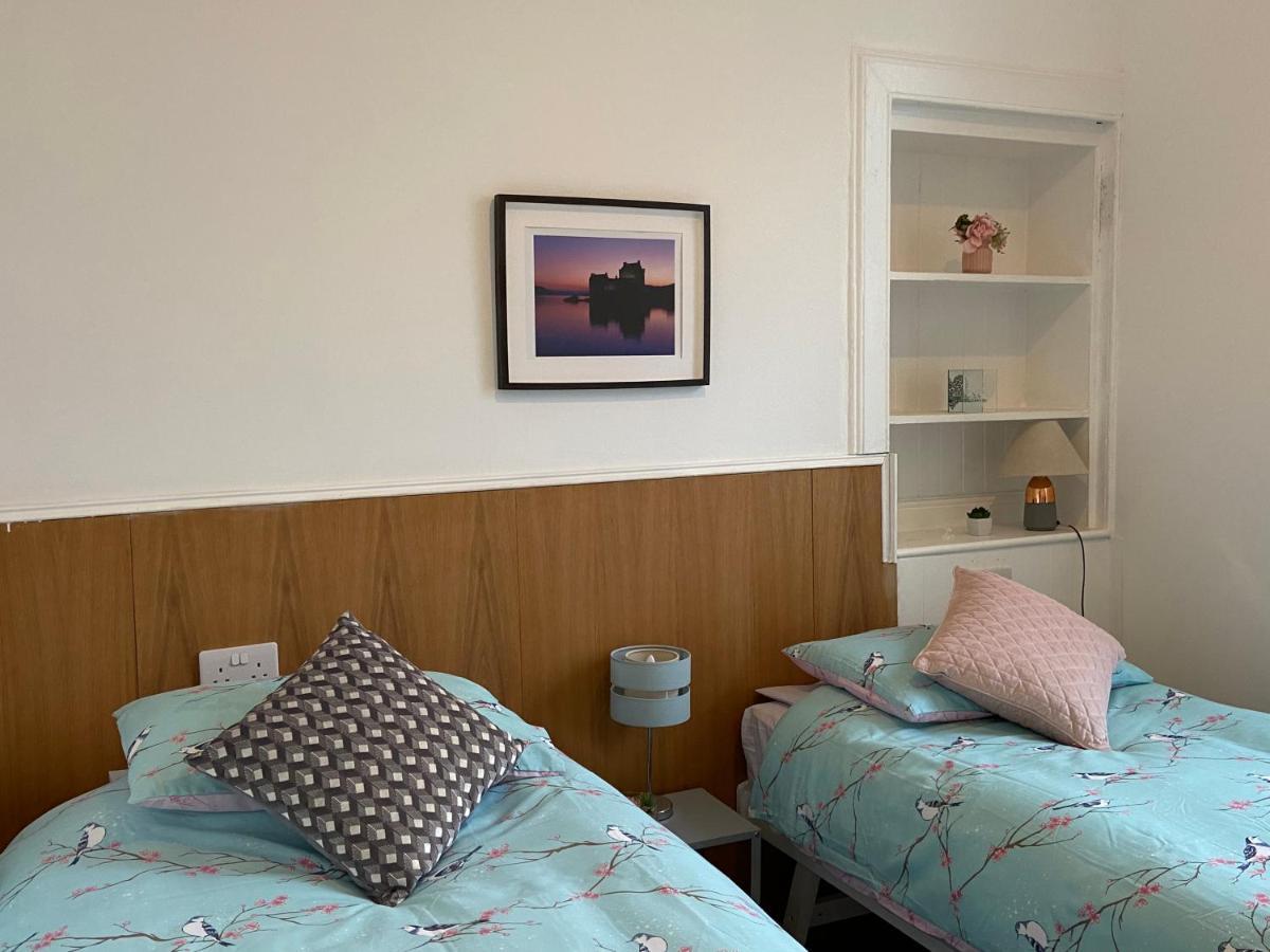 Newly Refurbished Town Centre Apartment オーバン エクステリア 写真