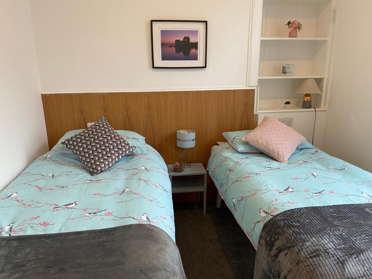 Newly Refurbished Town Centre Apartment オーバン エクステリア 写真
