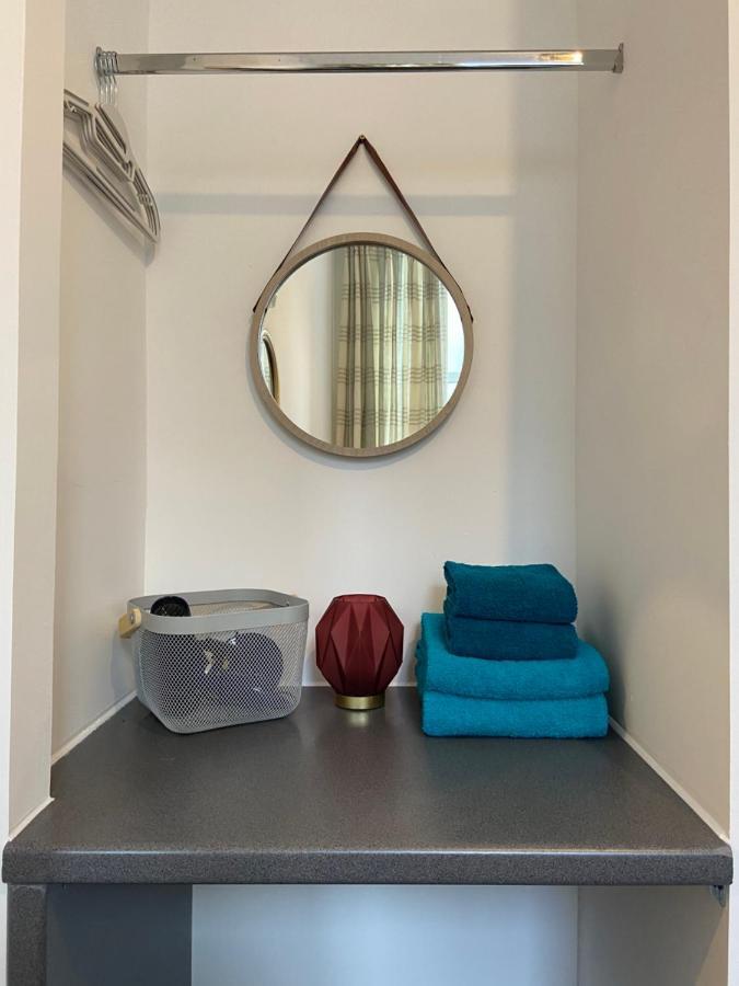 Newly Refurbished Town Centre Apartment オーバン エクステリア 写真