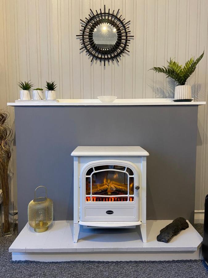 Newly Refurbished Town Centre Apartment オーバン エクステリア 写真